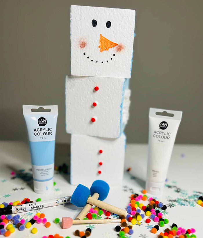 Weihnachtsbasteln mit Styroporwürfeln: Let it snow
