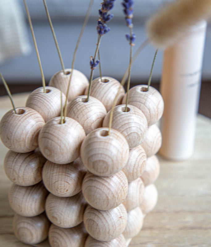 Trockenblumen Vase aus Holzperlen