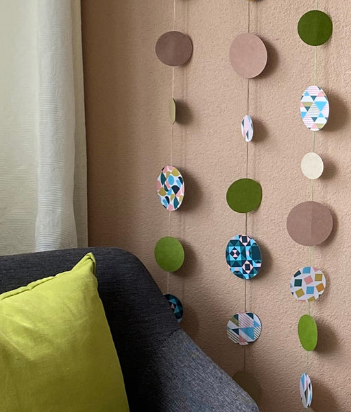 Girlande aus Designpapier