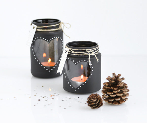 Festliche Gläser im Weihnachtslook