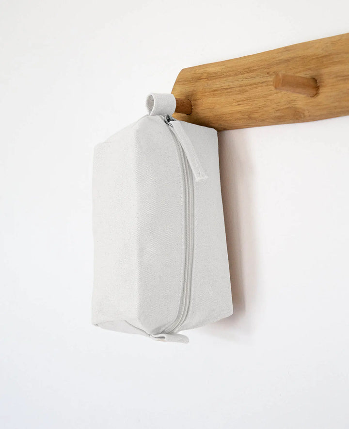 Toiletry Bag, White, 24 x 11.5 x 9 cm, 1 pc.