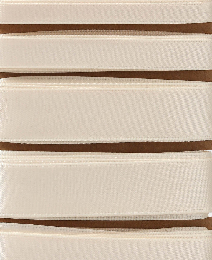 Satin ribbon 6 x 2 m, cream