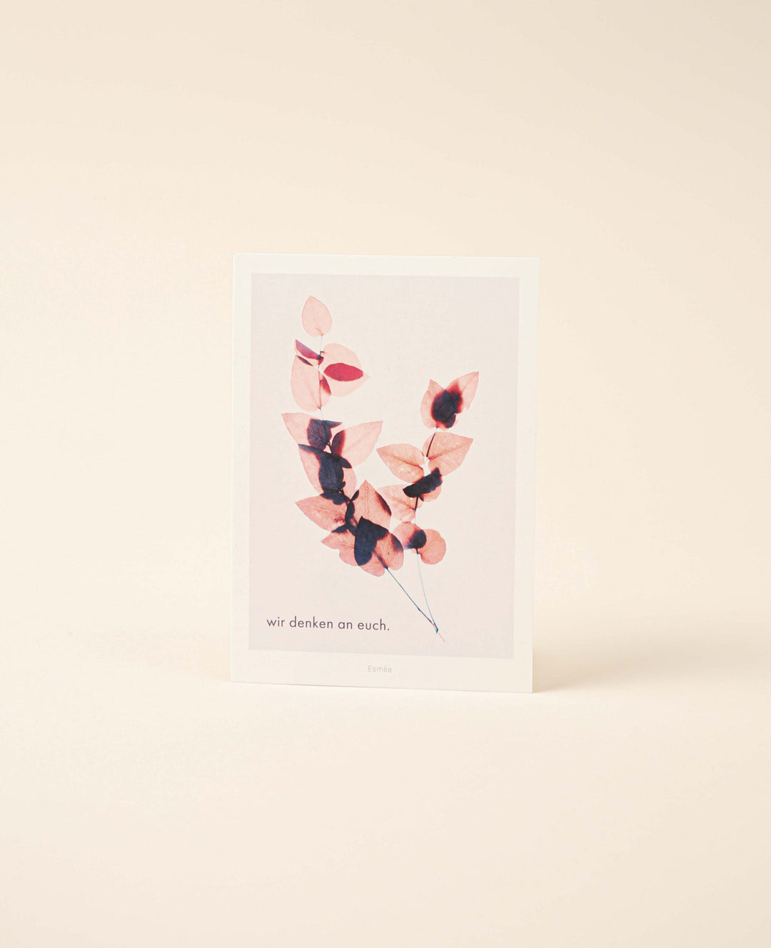 Trauerkarte / Postkarte Hochformat "wir denken an euch", 10.5 x 14.8 cm, weisses Naturpapier mit farbigem Print
