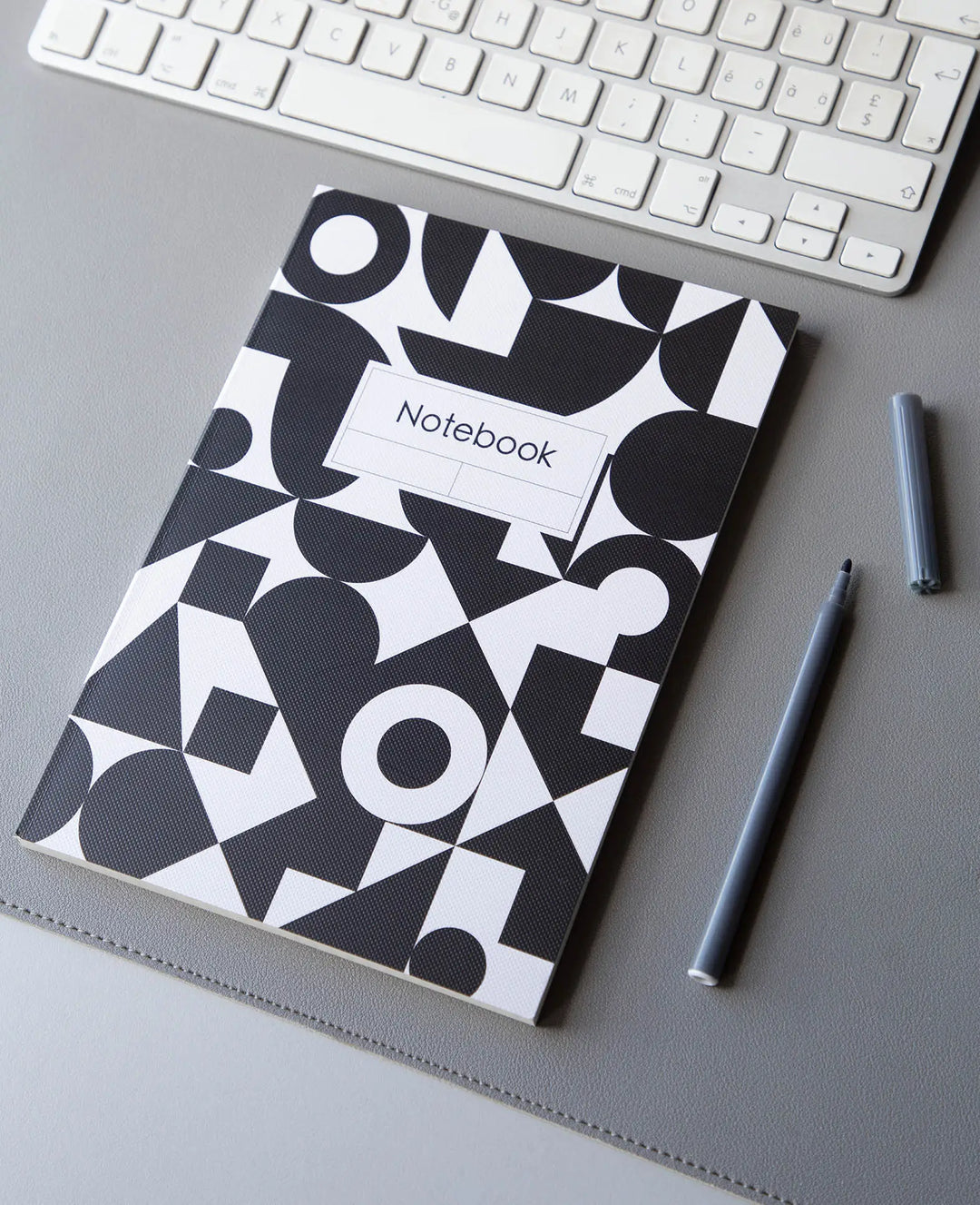 Carnet de notes, A5, quadrillé, noir/blanc, 80 g/m², 148 x 210 mm, 80 feuilles