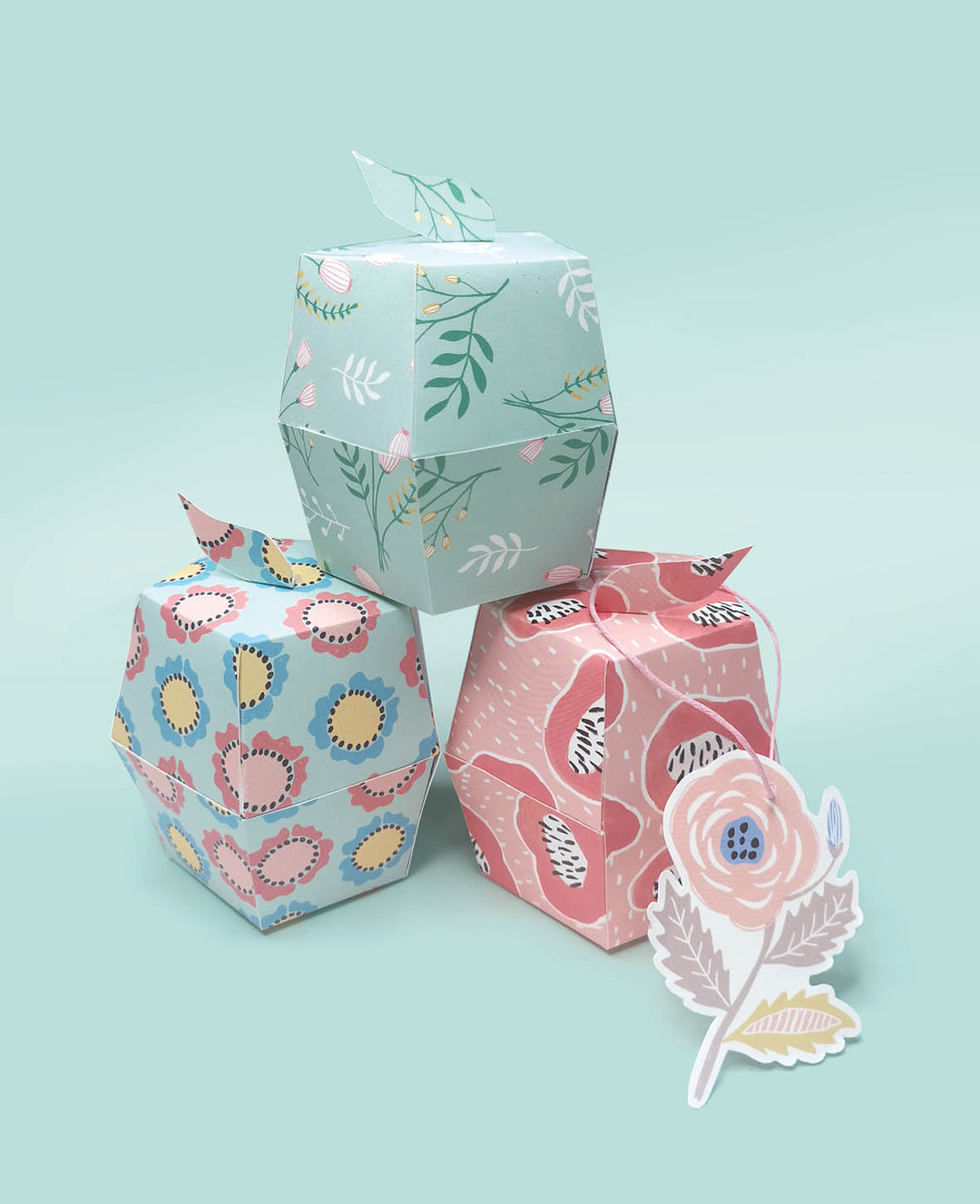 Design Papier Set Blumen, Papierblock mit beidseitig bedruckten Papierbögen in 12 verschiedenen Designs, A4, 120 g/m² - 230 g/m², 24 Blätter