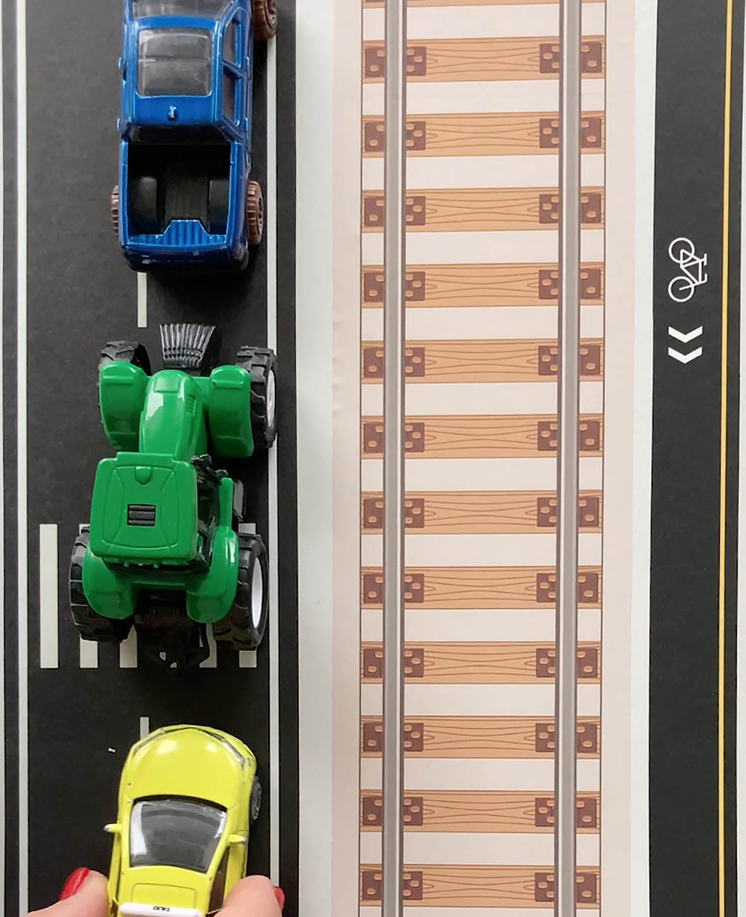 Washi Tape Set, Road &amp; Rail, 70 mm x 5 m, 2 Stk., Masking Tape Strassen- und Eisenbahnschienenklebeband für Kinder zum Spielen
