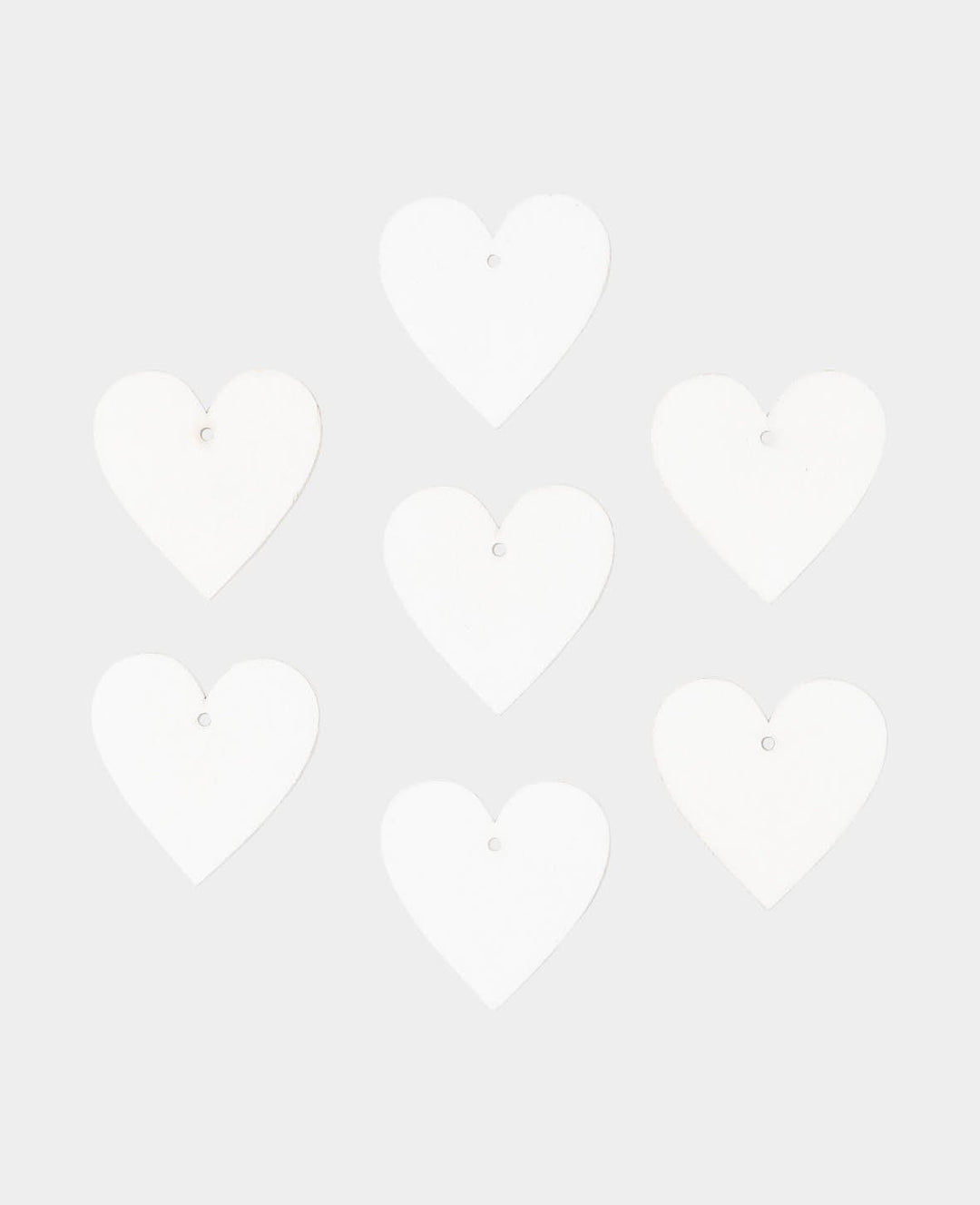 Wooden charm, heart, white, 7 pcs.