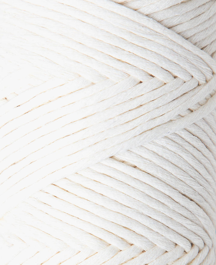 Fil Carina cream, Laine Lalana pour projets de crochet, tricot, tissage et macramé, Crème, 3 mm x environ 120 m, environ 200 g