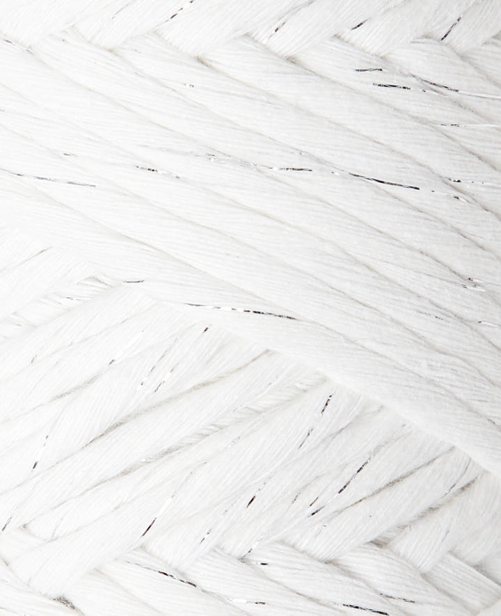 Spessa cream silver, fil macramé Lalana, couleur crème et argent, env. 5 mm x 60 m, env. 250 g