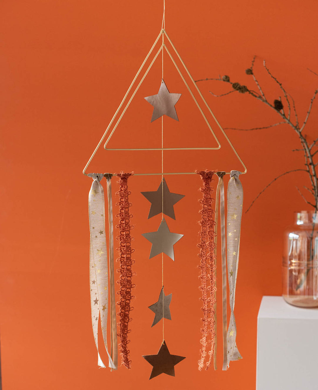 Metal Decor Triangle, gold, 35 x 31 cm