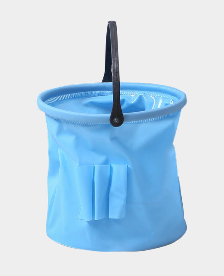 Water container for brushes, plastic brush cup practically foldable with brush holder on the outside and carrying handle, 13 x 15 cm
