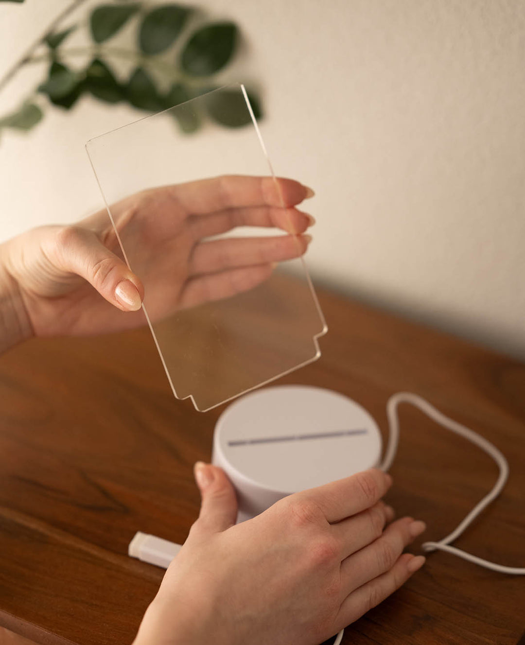 Veilleuse LED en acrylique avec tableau de messages DIY, stylo effaçable à sec inclus, blanc