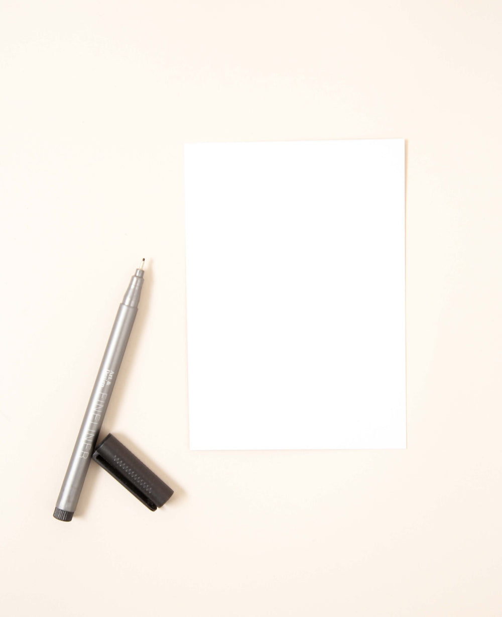 Grusskarte / Postkarte Hochformat "Birthday Bang", 10.5 x 14.8 cm, mit rotem Print und weisser Rückseite